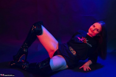 Reckless Temptation In Boots 10