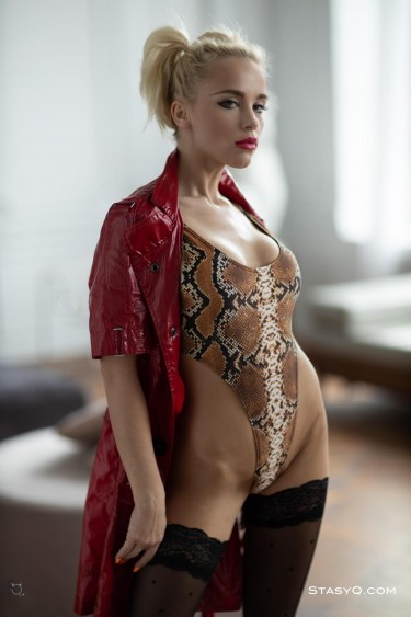 Reutyq In Black Stockings 7