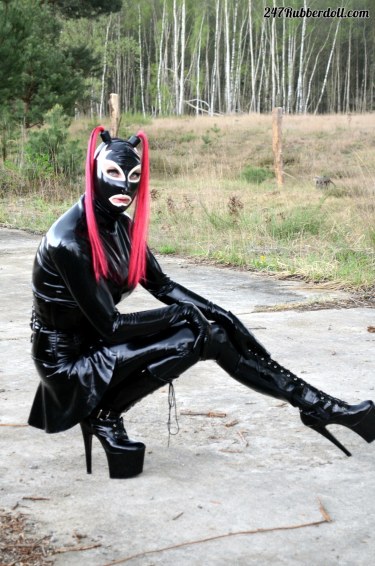 Rubberdoll With Ponytails Loves Latex And High Heels 15