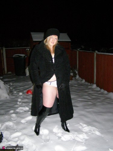 Samantha On A Snow Day 1