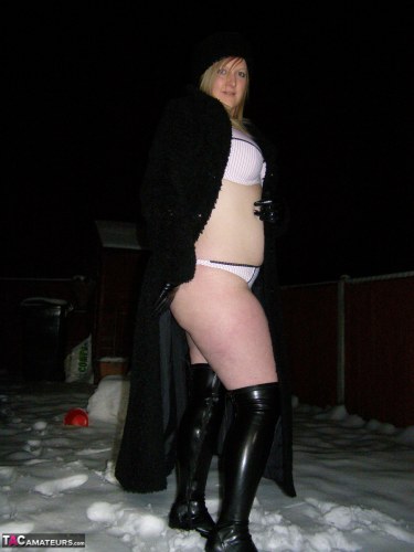 Samantha On A Snow Day 2