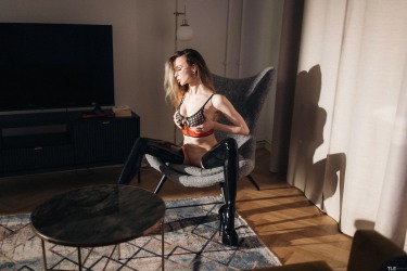 Samatha Rouge In Green And Fresh 10