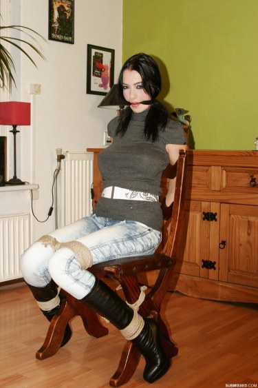 Sexy Dark Haired Leyla Bound On A Chair 14