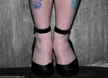 Sexy Latex Blonde Sarah Jane Ceylon 18