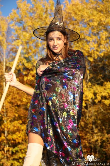 Sexy Witch Melena Maria Rya 5