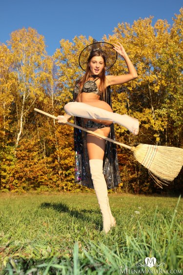 Sexy Witch Melena Maria Rya 7