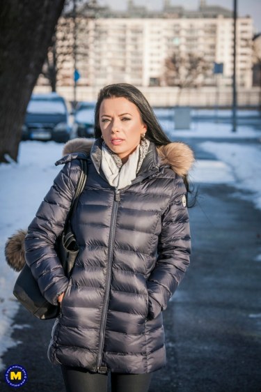 Shalina Devine Takes A Big Dick 1