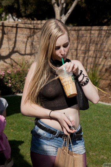 Stacie Jaxxx In Public 8