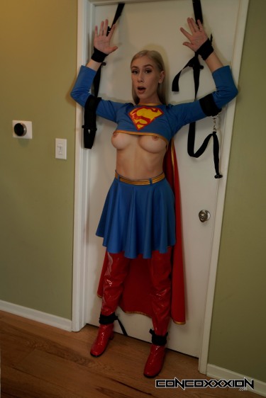 Supergirl Vs Poison Ivy Lesbian Seduction 3