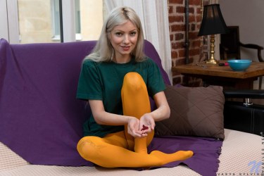 Sweet And Juicy Featuring Vasya Sylvia 2