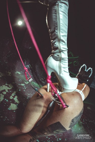 Tattooed Fetish Chicks Anuskatzz And Lily Lu 11