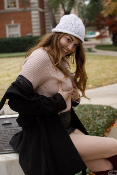 Trista Jakes Nude In Public 3