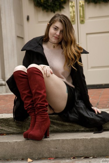 Trista Jakes Nude In Public 6