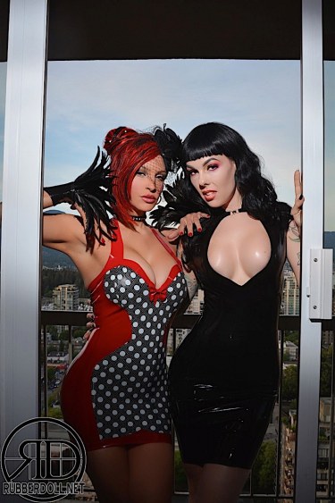 Vancouver Skyline With Rubberdoll And Evilyn13 7