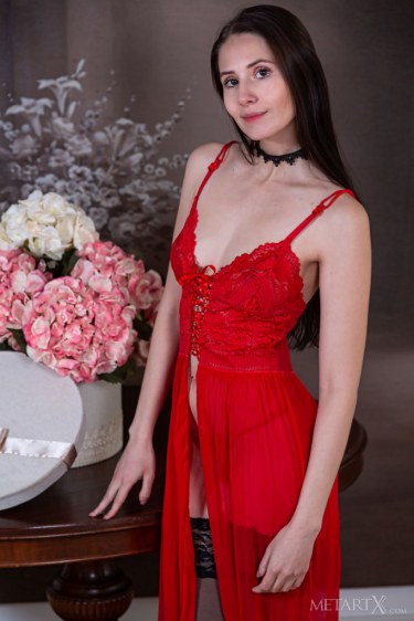 Vanessa Angel Spreads Her Stockinged Legs 1