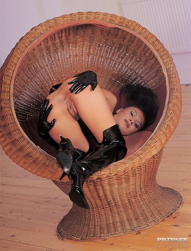 Venus Has Kinky Fetish Sex 1