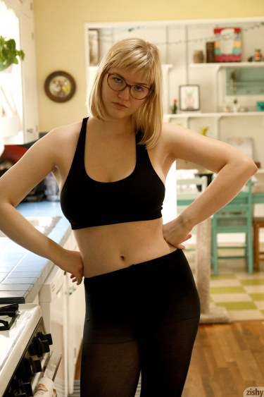 Vicky Chandler In Black Tights 6