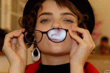 Victoria Minina In Cafe Society 9