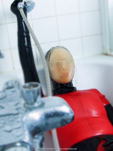 Wanilianna In Red And Black Latex 8