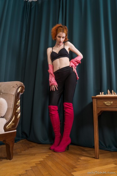 Xari In Nylons And Boots 9