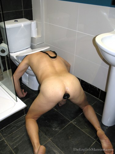 Zara Durose In Harnessed For Her Strapon 15